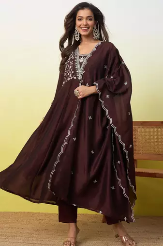 Brown women kurta pant dupatta set