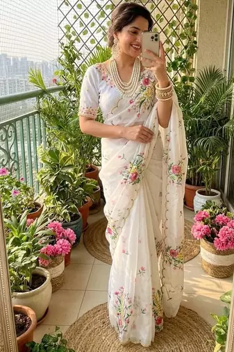 White Color  floral prints And Hand Work Silk Blend Saree