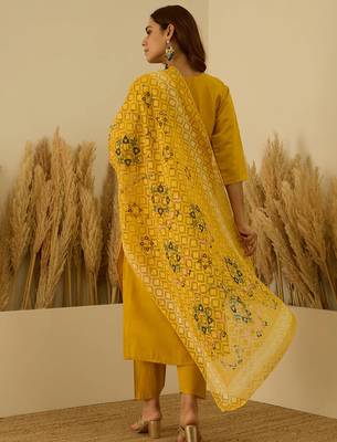 Floral embroidered silk blend round neck kurta trouser & dupatta set 2