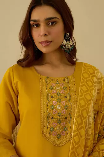 Floral embroidered silk blend round neck kurta trouser & dupatta set