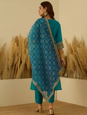 Floral embroidered silk blend round neck kurta trouser & dupatta set 2
