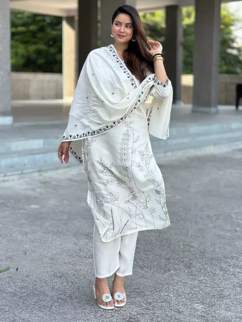Floral embroidered silk blend round neck kurta trouser & dupatta set