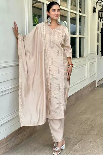 Floral embroidered silk blend v neck kurta trouser & dupatta set