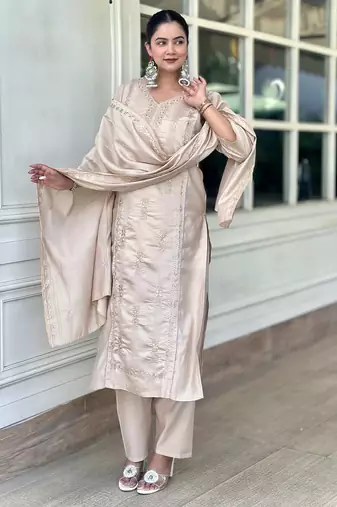 Floral embroidered silk blend v neck kurta trouser & dupatta set
