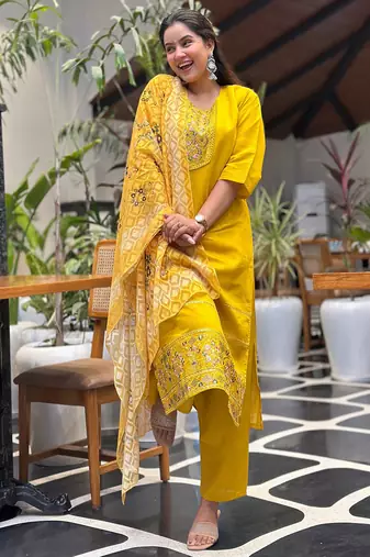 Floral embroidered silk blend round neck kurta trouser & dupatta set