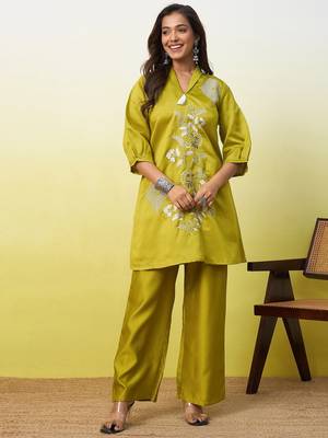Green women kurta pant set 1