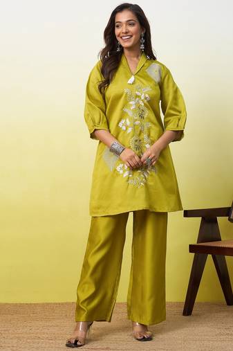 Green women kurta pant set