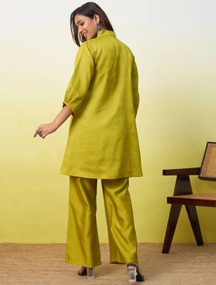 Green women kurta pant set 2