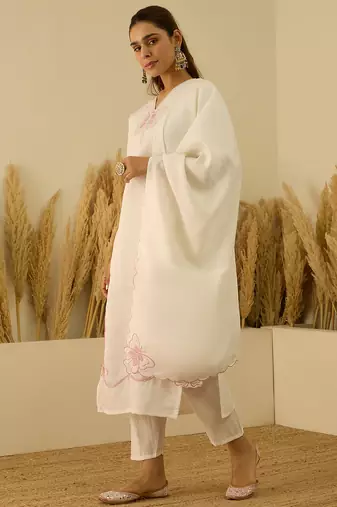 Floral embroidered silk blend v neck kurta trouser & dupatta set