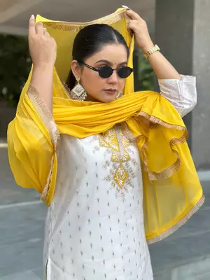 Floral embroidered chanderi silk v neck kurta trouser & dupatta set 4