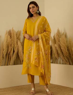 Floral embroidered silk blend v neck kurta trouser & dupatta set 1
