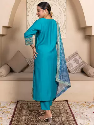 Floral embroidered silk blend round neck kurta trouser & dupatta set 2