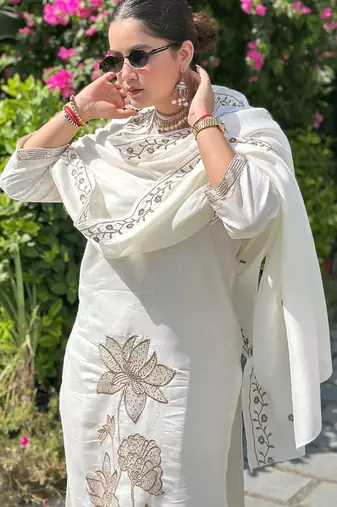 Floral embroidered silk blend v neck kurta trouser & dupatta set