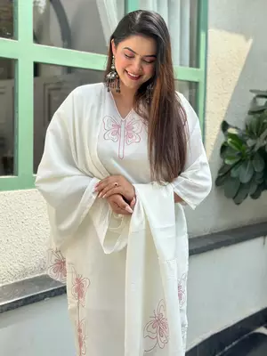 Floral embroidered silk blend v neck kurta trouser & dupatta set 4