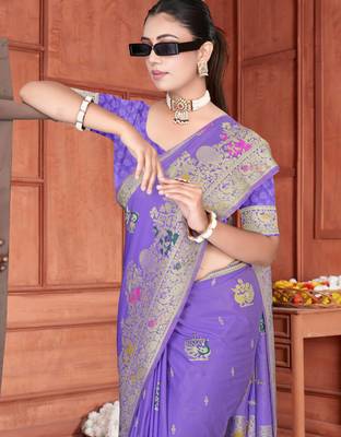 Traditional Lavender Satin silk blend Saree with Peacock Motifs & Rich Pallu 4