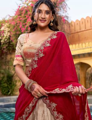 Cream Zari Weaving Silk Wedding Wear Lehenga Choli 3