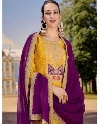 Yellow color bambarg russian silk fabric ceremonial graceful partywear salwar kameez 2