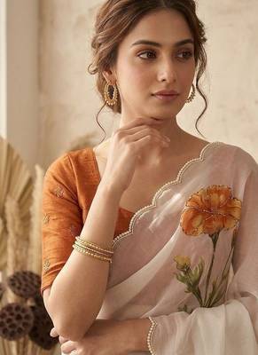 White Color digital prints flower and hand cutdana work Silk Blend Saree 2