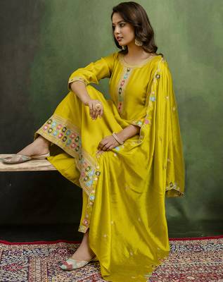 lemon fancy silk blend kurta set 2