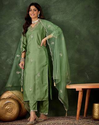 green fancy silk blend kurta set 2