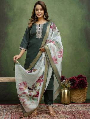 green fancy blended cotton kurta set 1