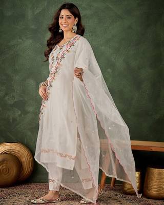 white fancy viscose rayon kurta set 3