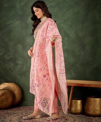 pink fancy silk blend kurta set 3