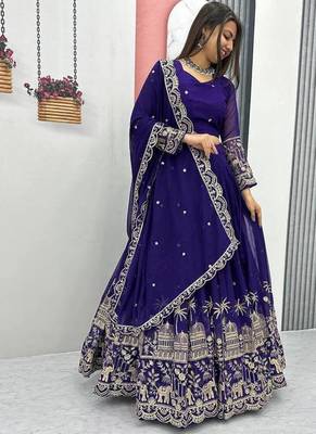 Womens  Heavy Embroidered Wedding Festive Outfit Lehenga Choli Set 2