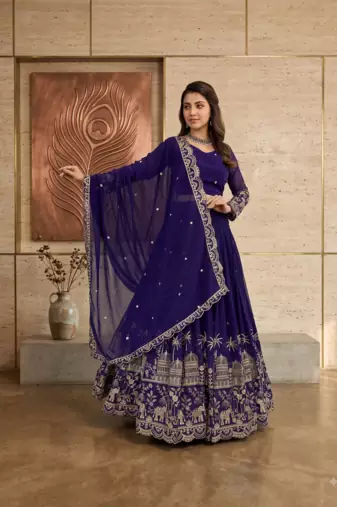 Womens Heavy Embroidered Wedding Festive Outfit Lehenga Choli Set