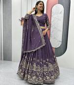 New Womens Trendy Latest Heavy Embroidered Wedding Festive Outfit Lehenga Choli Set