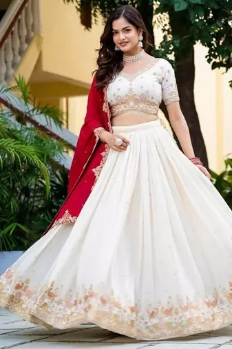 New Womens Trendy Festive Wear Designer White Lehenga Choli with Heavy Embroidery and Maroon Dupatta Set