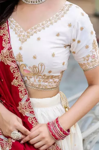 Womens Trendy Festive Wear Designer White Lehenga Choli with Heavy Embroidery and Maroon Dupatta Set