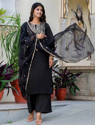 black fancy silk blend kurta set 1
