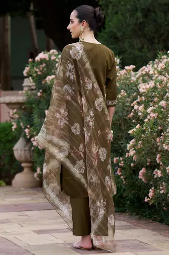 mehendi fancy viscose rayon kurta set