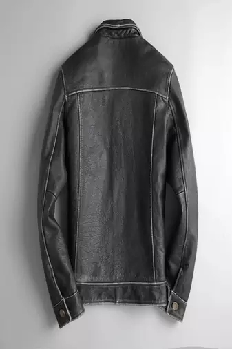 Men's black quilted shoulder rub off genuine leather jacket