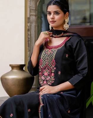 black fancy silk blend kurta set 4