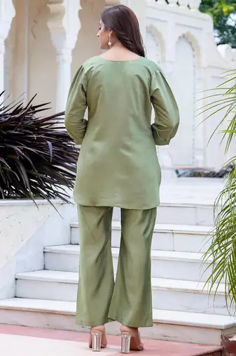 pear fancy silk blend kurta set