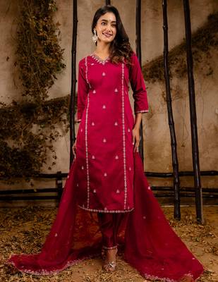 maroon fancy silk blend kurta set 2