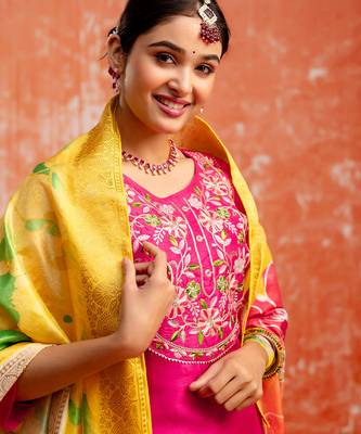 rani-pink fancy silk blend kurta set 3