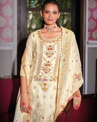 white fancy banarasi silk kurta set 3