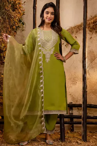pear fancy silk blend kurta set