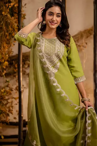pear fancy silk blend kurta set