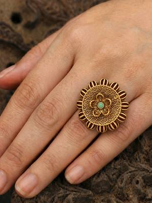 Traditional antique gold floral statement ring for women 2
