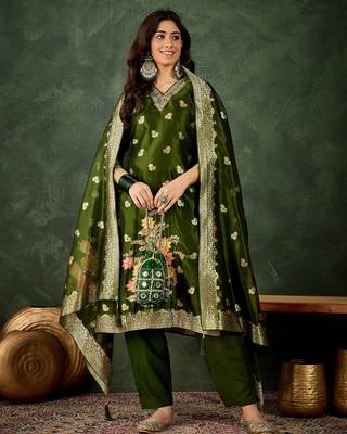 mehendi fancy organza kurta set 2