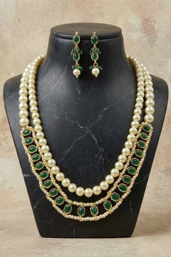 Royal emerald green pearl layered necklace set with earrings for women