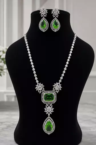 Luxury emerald green crystal long necklace set with earrings for women