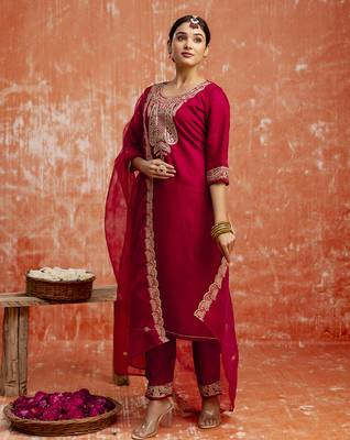 maroon fancy viscose rayon kurta set 2