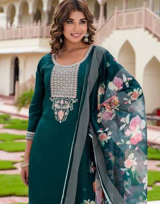 green fancy viscose rayon kurta set 2