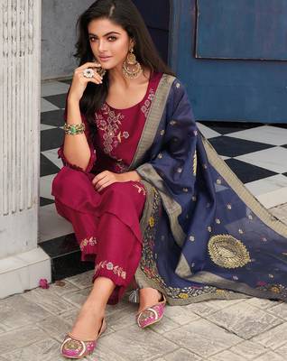 scarlet-red fancy silk kurta set 3