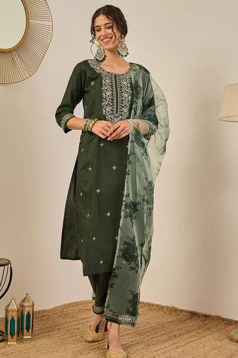 Floral embroidered viscose rayon round neck kurta trouser & dupatta